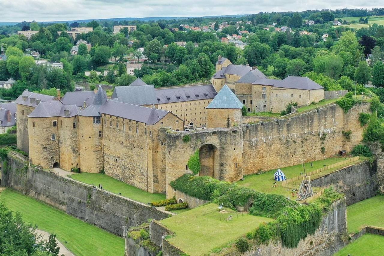 La Chambre D'Angele Sedan Exteriér fotografie